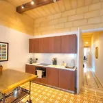 Traditional & Chic 2 Bedrooms In Imcd1-1 Apartment *