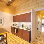 Apartment Traditional & Chic 2 Bedrooms In Imcd1-1