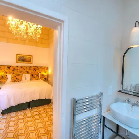 Traditional & Chic 2 Bedrooms In Imcd1-1 Apartament Valletta