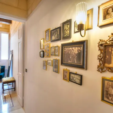 Lejlighed Traditional & Chic 2 Bedrooms In Imcd1-1 *